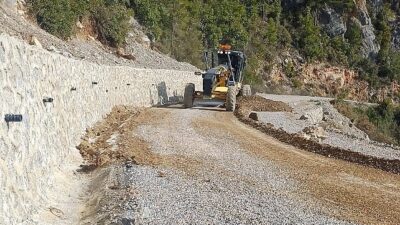 Antalya Büyükşehir Belediyesi Kırsal Hizmetler Dairesi Başkanlığı Alanya ekipleri, ilçedeki