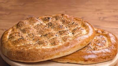 Ramazan pidesi fiyatları açıklandı. 250 gram pidenin fiyatı 20 TL
