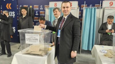 2028 seçimlerinde İYİ Parti’den seçilerek TBMM’ye giren, ardından partisinden istifa