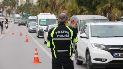 Eski ve yeni milletvekillerine trafik cezaları konusunda ayrıcalık tanınması girişimi