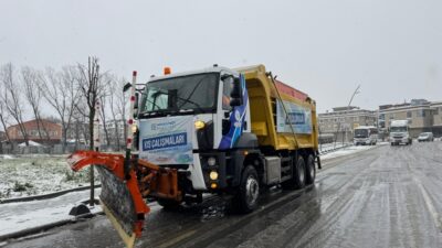 İstanbul’da etkili olan kar yağışıyla birlikte Arnavutköy’de tüm ekipler sahaya