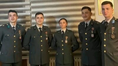 Cumhurbaşkanı Erdoğan'ın katıldığı törende korsan yemin metni okuyarak kılıç kaldıran