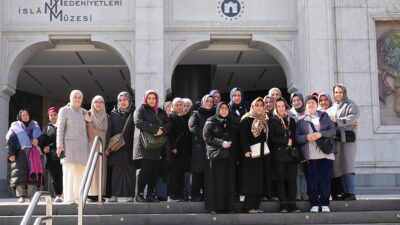 Gaziosmanpaşa’da vatandaşlar, on bir ayın sultanı Ramazan’ın manevi atmosferini, Gaziosmanpaşa