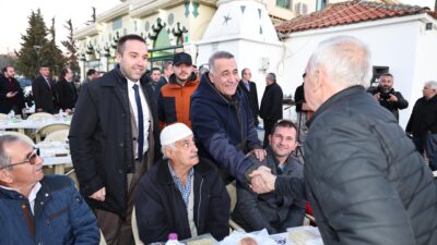 Sultangazi Belediyesi’nin Ramazan boyunca Balkanlara taşıdığı gönül sofralarında binlerce soydaşımız