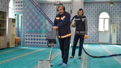 Esenyurt Belediyesi, Ramazan Bayramı öncesinde ilçedeki camilerde kapsamlı temizlik çalışmaları
