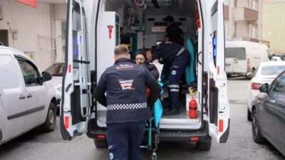 Arnavutköy Belediyesi, diyaliz tedavisi gören vatandaşları evlerinden alarak sağlık merkezlerine