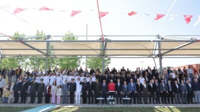 Bisiklet turu, gençlik koşusu, geleneksel oyunlar, sahne gösterileri ve ödül