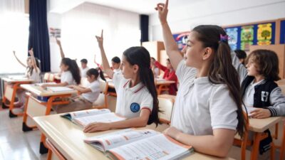Okulların açılmasına sayılı günler kala, öğrenci velileri yine aynı sorunla