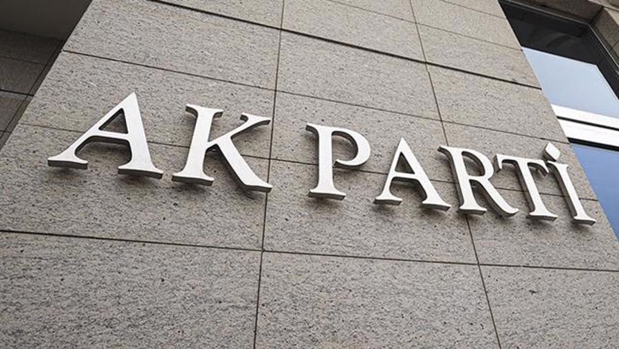 Ak Parti: Bağcılar, Büyükçekmece ve Küçükçekmece ilçe Başkanlarını görevden aldı.