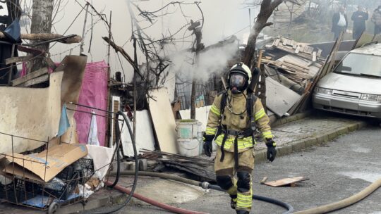  (İHA) - İstanbul’un Arnavutköy’de bir gecekonduda çıkan yangın paniğe