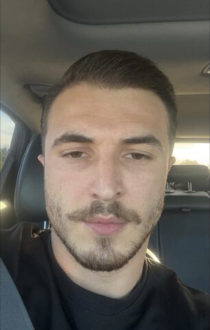 (İHA) - İstanbul'un Arnavutköy ilçesinde iki kardeş arasında çıkan tartışma kanlı bitti.