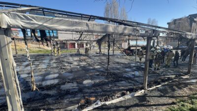 (İHA) - İstanbul’un Arnavutköy ilçesinde Milliyetçi Hareket Partisi’ne (MHP) ait iftar çadırında