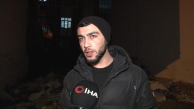  (İHA) - İstanbul Arnavutköy'de kamyonet, önünde ilerleyen otomobile çarptı.