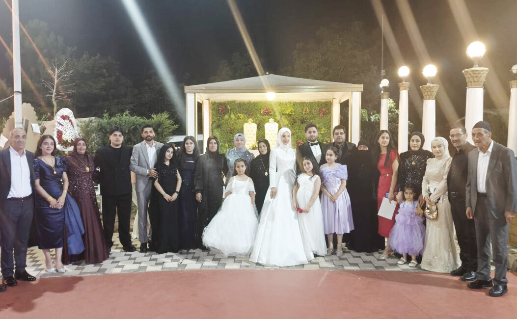 ABUL AİLESİ’NİN MUTLU GÜNÜNDE DOSTLARI YALNIZ BIRAKMADI